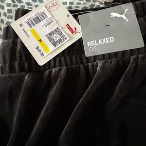 PUMA RELAXED FIT FLARE - SOLID BLACK VELOUR